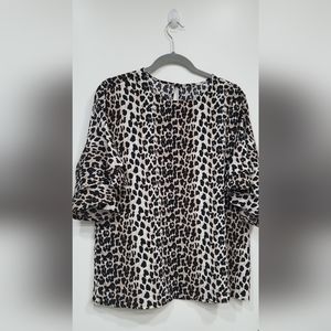 Women's leopard blouse L